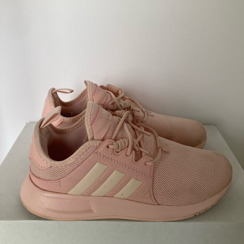 Adidas Girl’s Soft Pink Shoes Size 5 US/36.5 EU (equal to women’s 6.5 US)